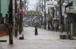 2015-09-10T041338Z_255880334_GF10000199882_RTRMADP_3_WEATHER-JAPAN-FLOODS