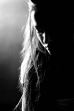 Artistic-Black-And-White-Female-Portraits_01