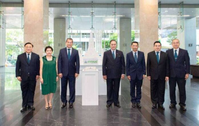 อาคเนย์ กลุ่มธุรกิจประกันและการเงิน จัดพิธีทำบุญฉลองครบรอบ 74 ปี แห่งการเติบโต