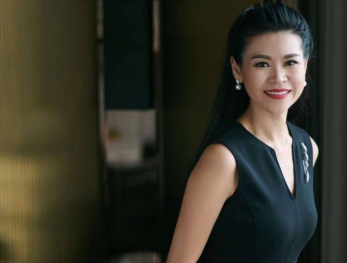 01 นางกุลศรา โสณกุล ณอยุธยา