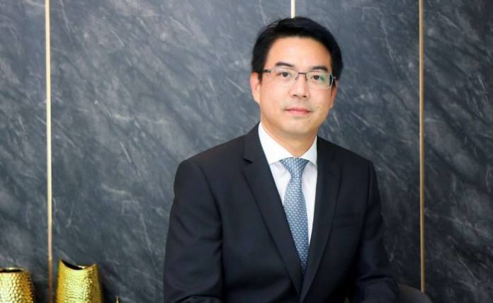 คุณชูรัชฏ์ ชาครกุล