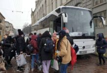 สถานทูตไทยในโปแลนด์เผย ช่วยคนไทยอพยพจากยูเครนแล้ว 99 คน ที่เหลือปลอดภัยดี