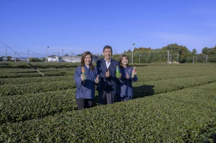 01_(ซ้าย)นงนุช - (กลาง)มัตสึดะ - (ขวา)สุภรณ์ ณ ไร่มัตสึดะ