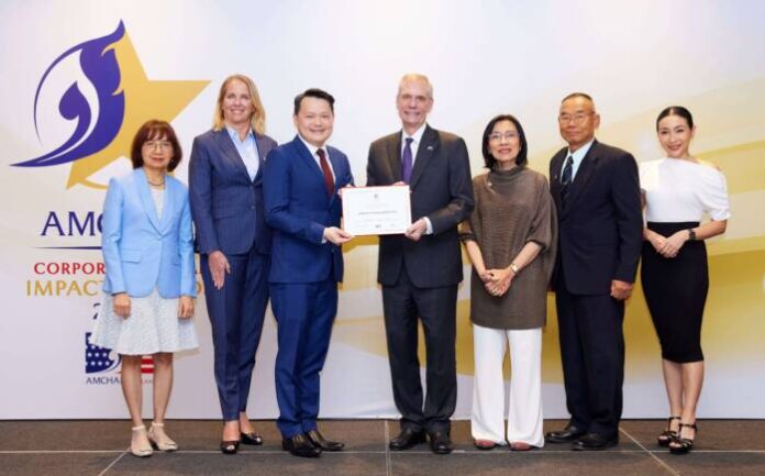 Amway_AMCHAM award 2023_1