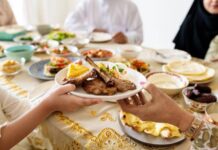 Eat Am Are สาขา MBK ร้านสเต๊กราคานักศึกษาใจกลางเมือง!