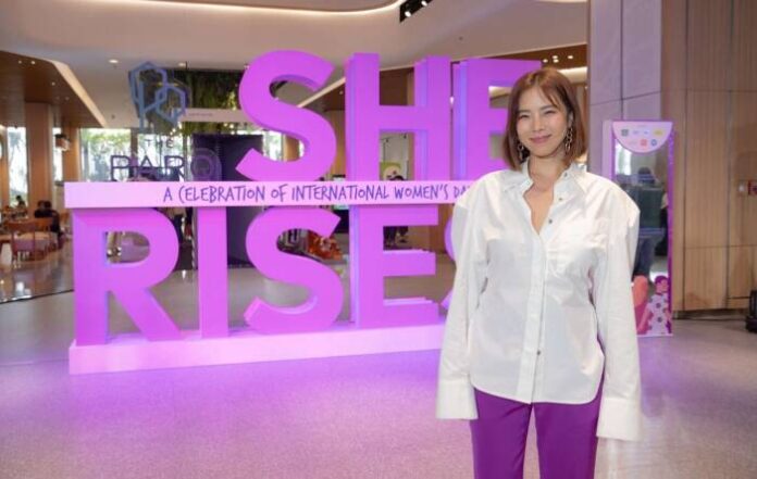 คุณคริส หอวัง ร่วมงาน THE PARQ SHE RISES-708_0