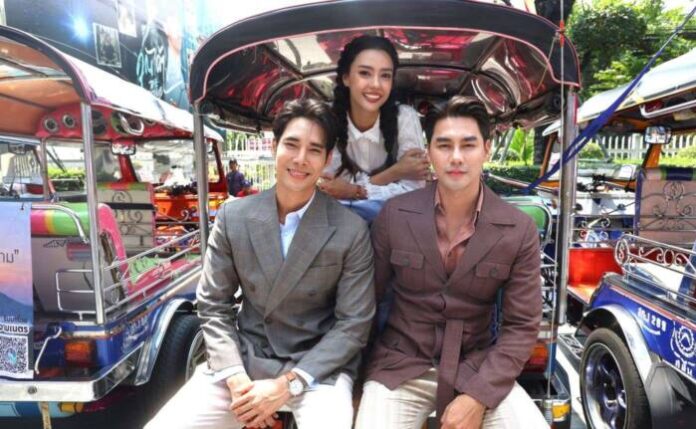 แฟนคลับเด่นคุณโปรโมทตุ๊กตุ๊ก (4)