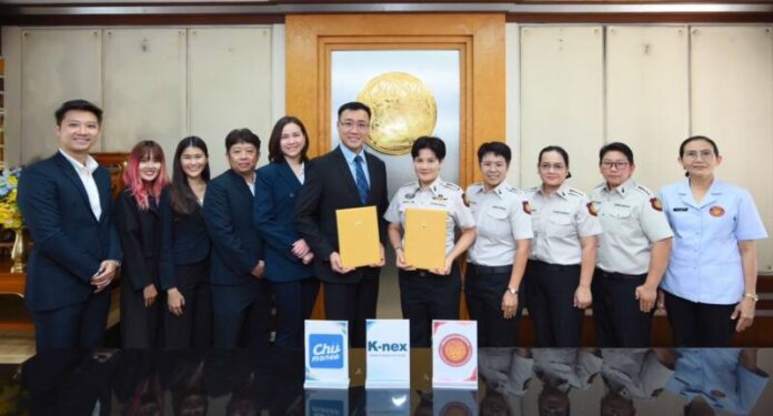 ภาพข่าว_ชูมณี จับมือ ทัณฑสถานหญิงกลาง ในโครงการรีดเรียบร้อย (7)