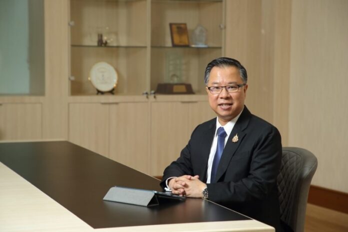 นายนฤตม์ เทอดสถีรศักดิ์ เลขาธิการบีโอไอ_0