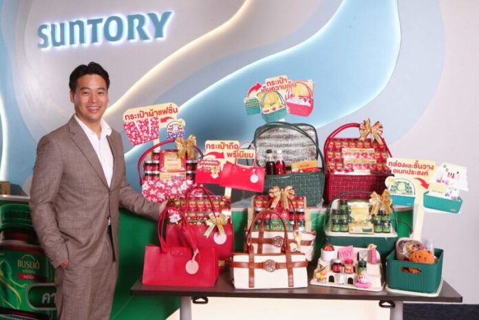 นภิส ศศิวิมลกุล SUNTORY